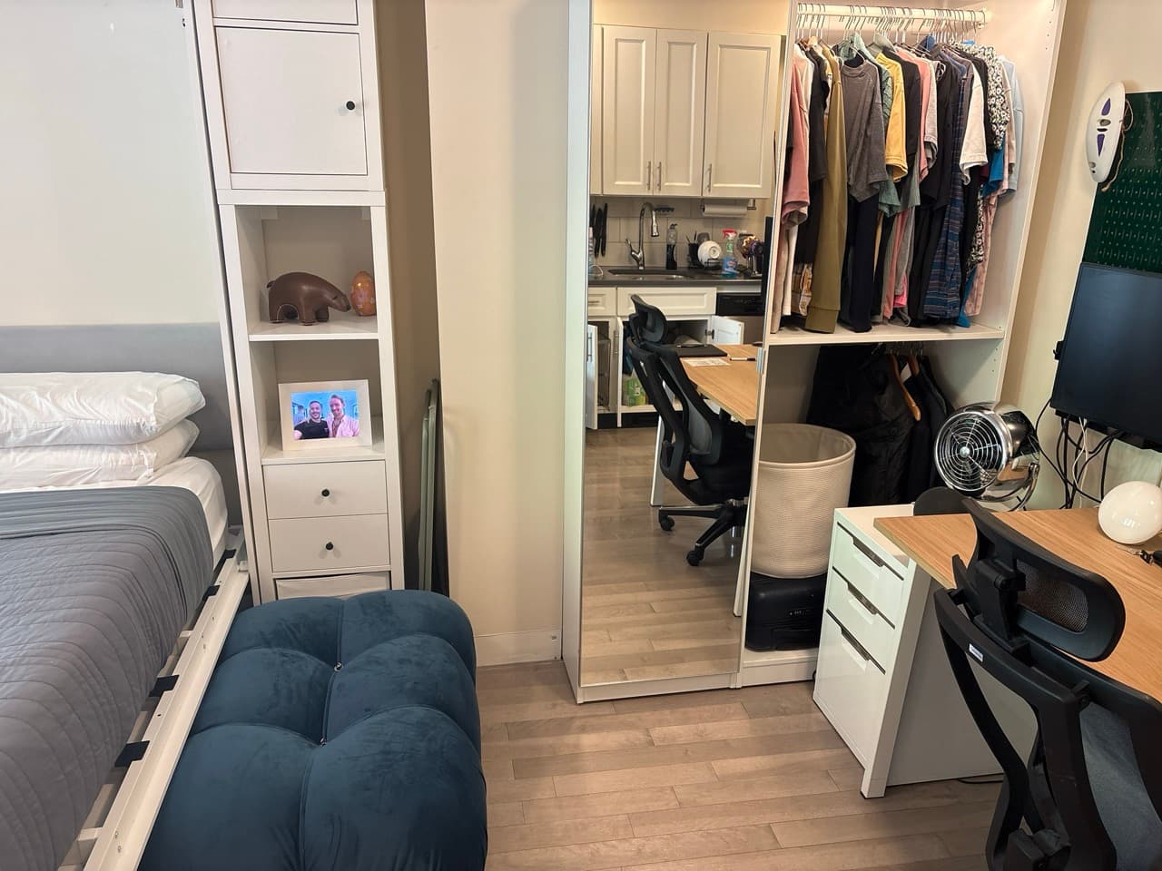 The same room, cleaned
